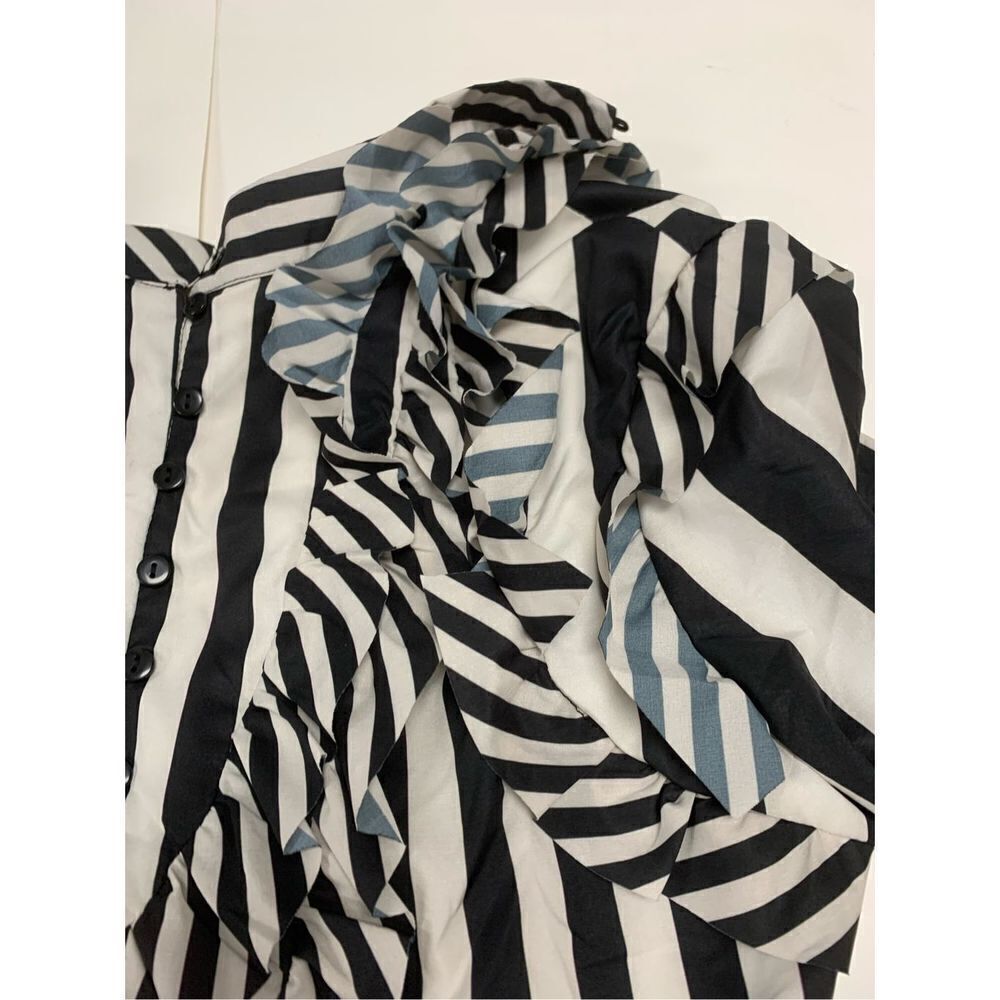 Striped Patterned Ruffled Dress - Picture 5 of 6